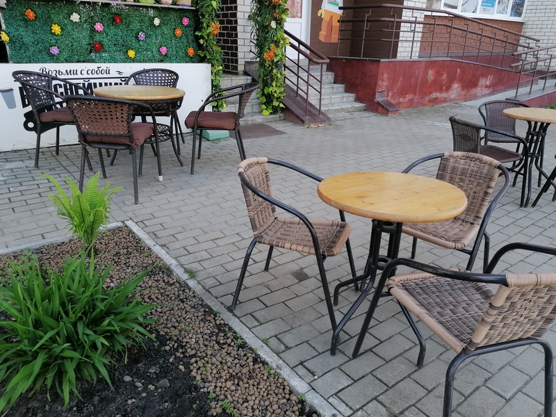 В Брянске пользуются популярностью кафе на тротуарах