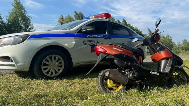 Под Новозыбковом задержали 9-летнего гонщика на мопеде