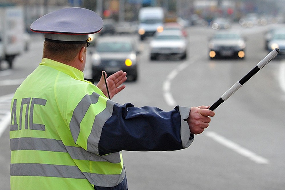 В Брянске за минувшие сутки автоинспекторы пресекли более 90 нарушений ПДД