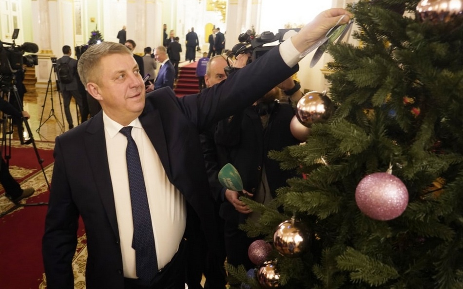 Брянский губернатор исполнил мечту девочки из Новозыбкова
