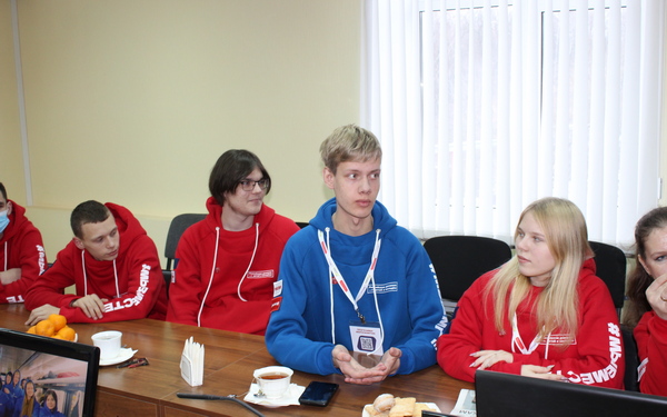 Делегаты I Съезда Российского движения детей встретились с молодежью в Брянске