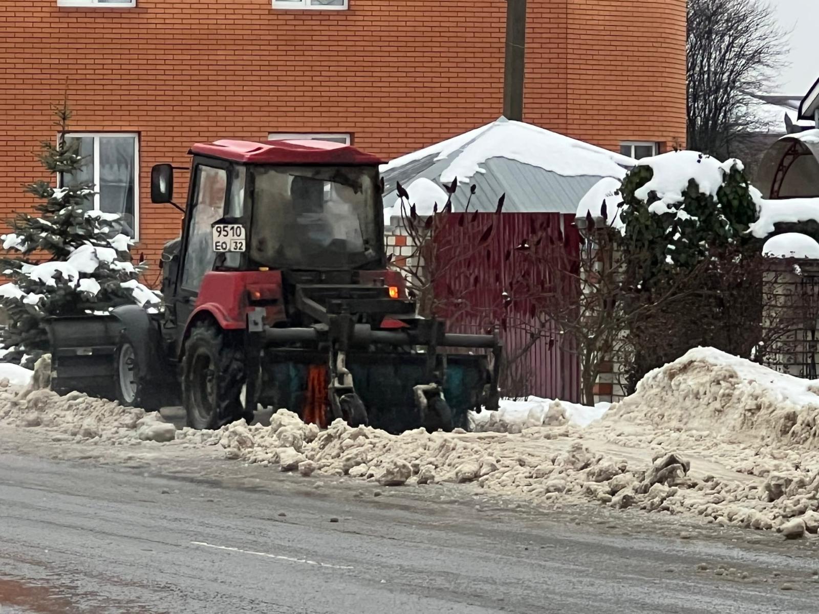 На улицах Брянска собрали и вывезли 41 тонну снега