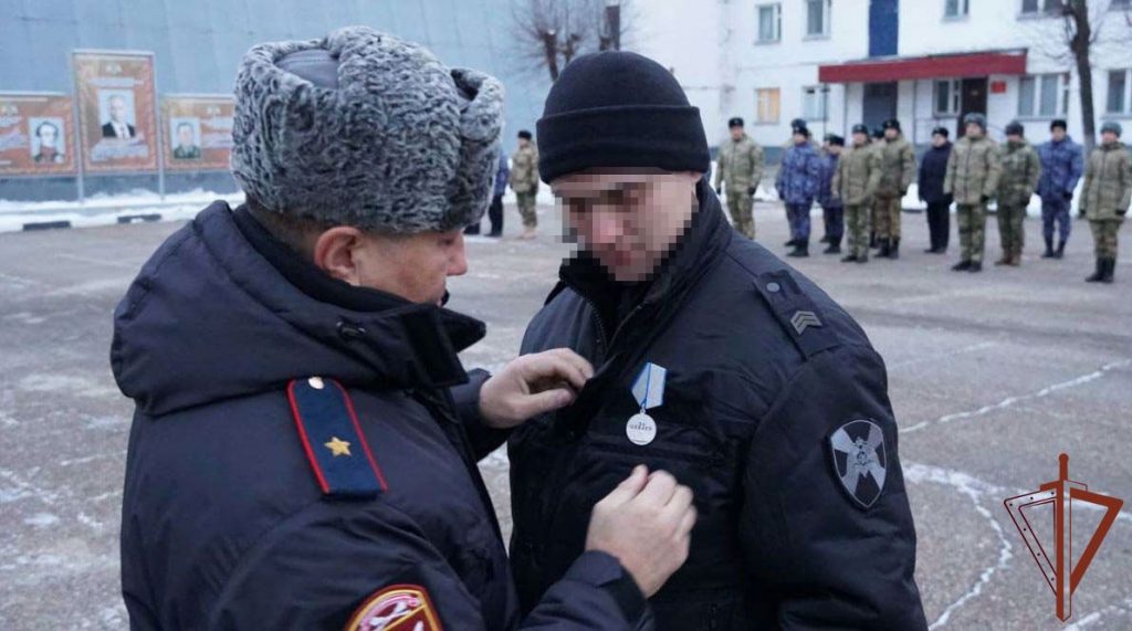 Росгвардеец из Брянска получил медаль «За отвагу» за участие в спецоперации на Украине