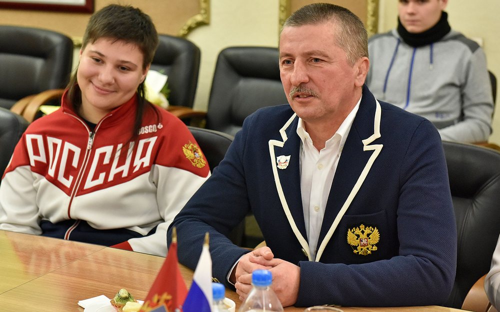 Брянский тренер Михаил Сумичев получил медаль ордена «За заслуги перед Отечеством II степени»