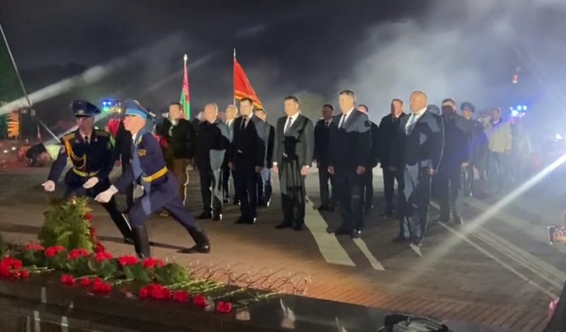 Брянский губернатор Александр Богомаз принял участие в митинге-реквиеме у стен Брестской крепости