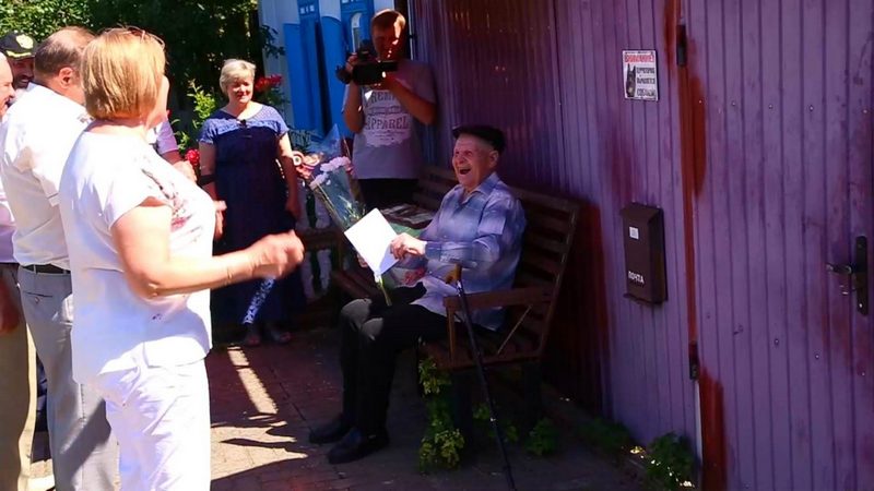 В Клинцах отпраздновал свой 100-летний юбилей ветеран Алексей Гордиенко