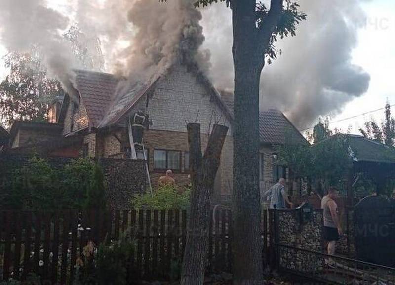 В поселке Большое Полпино сгорел жилой дом