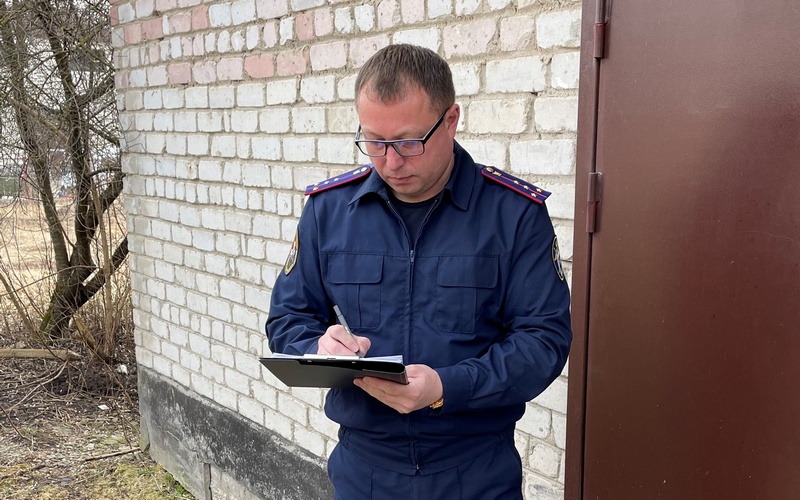 В Севске депутата отправили под суд за незаконное хранение оружия