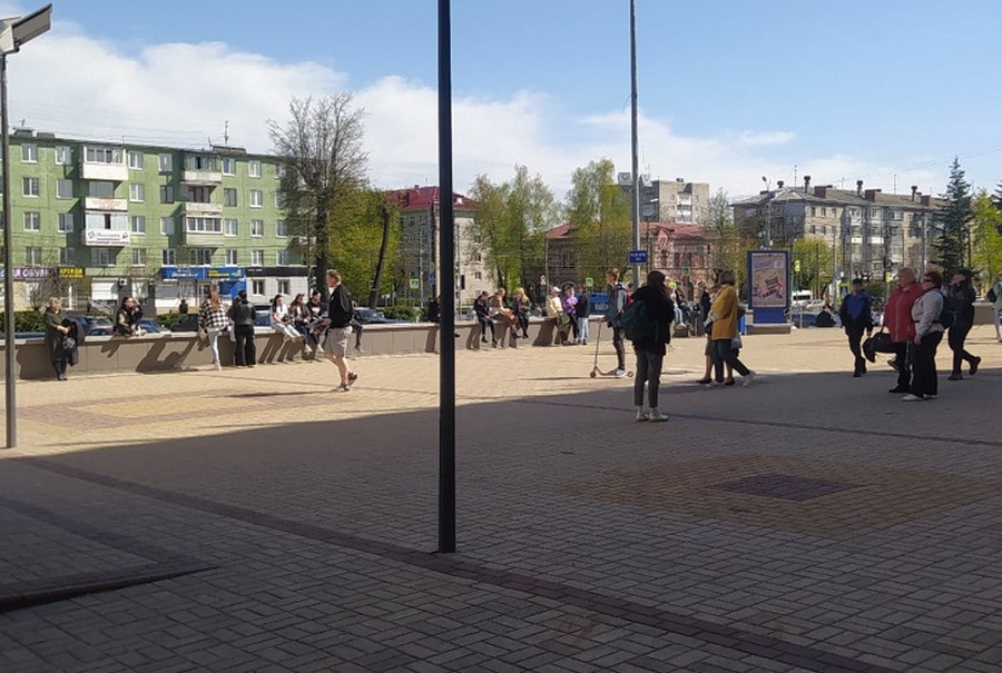 В Бежицком районе Брянска эвакуировали торгово-развлекательный центр «БУМ Сити»