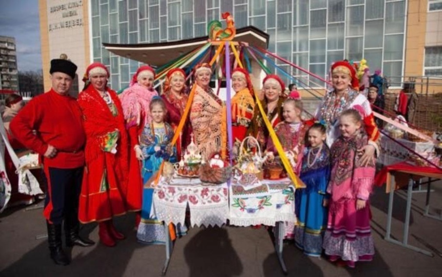 В Бежицком районе Брянска состоялся Пасхальный фестиваль народного творчества
