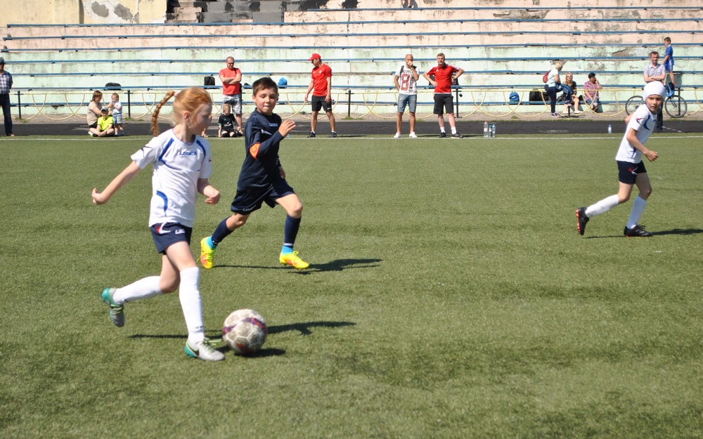 Женский футбол: в Брянске ДФЦ А. Стёпина объявил набор девочек от 6 до 10 лет