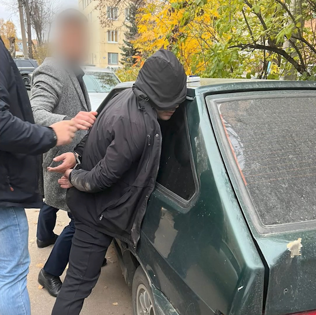 В Брянске украли телефонных мошенников, кинувших своих жертв на 720 тысяч рублей