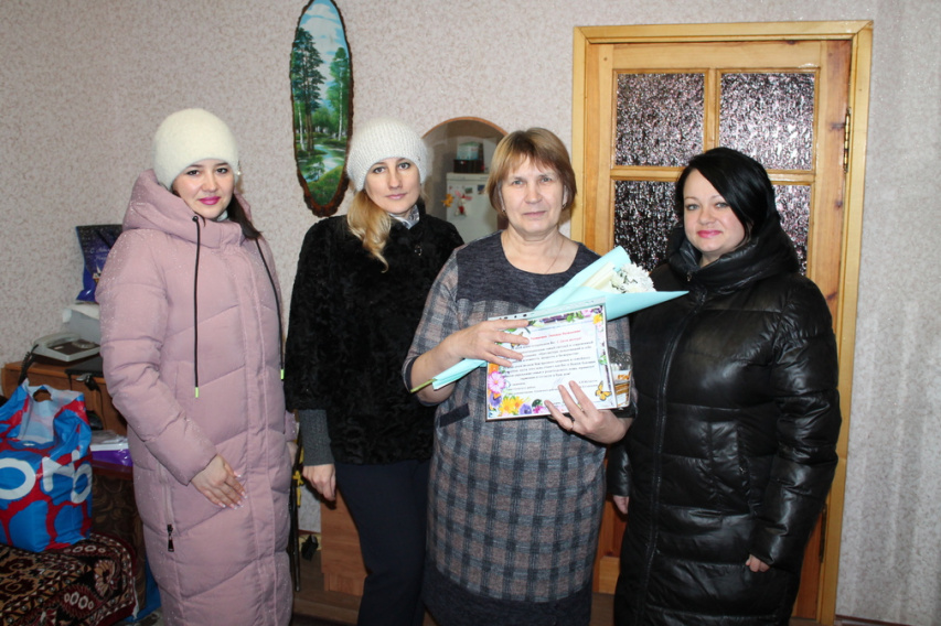 В Суземском районе Брянщины поздравили матерей погибших участников СВО