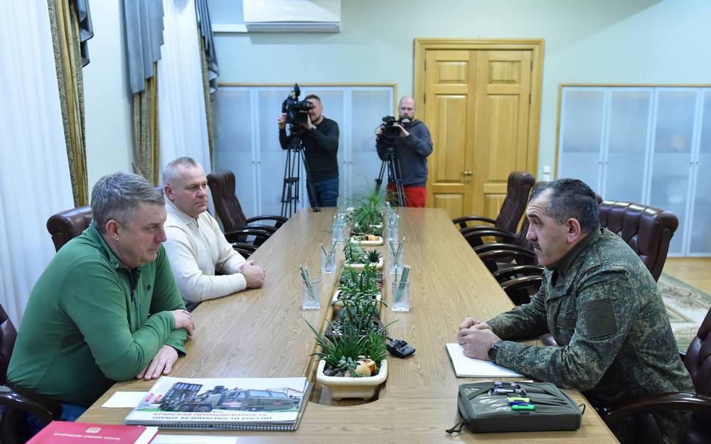 Брянский губернатор встретился с замминистра обороны Евкуровым