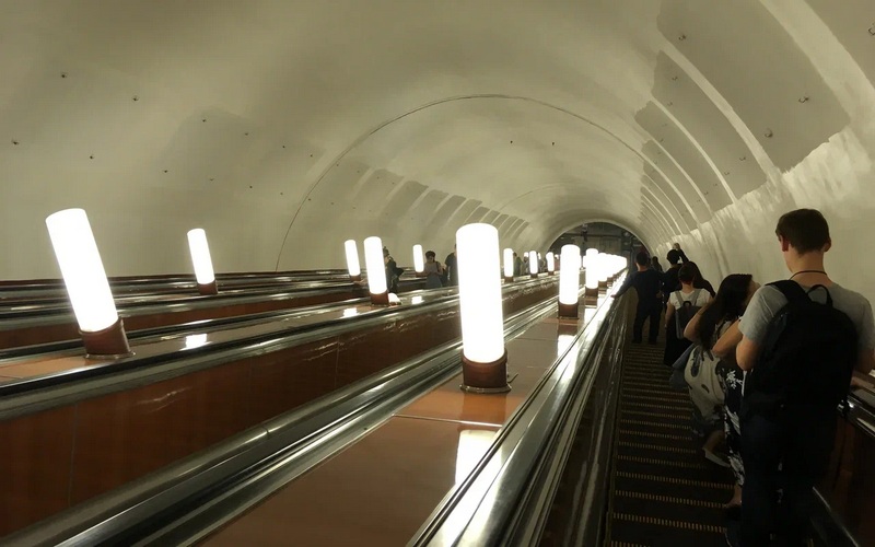 ВТБ расширит банкоматную сеть в Московском метрополитене до 406 устройств