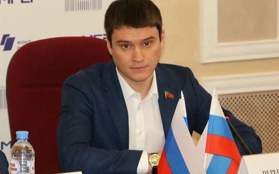 Молодой брянский депутат Сергей Перепелов сложил полномочия