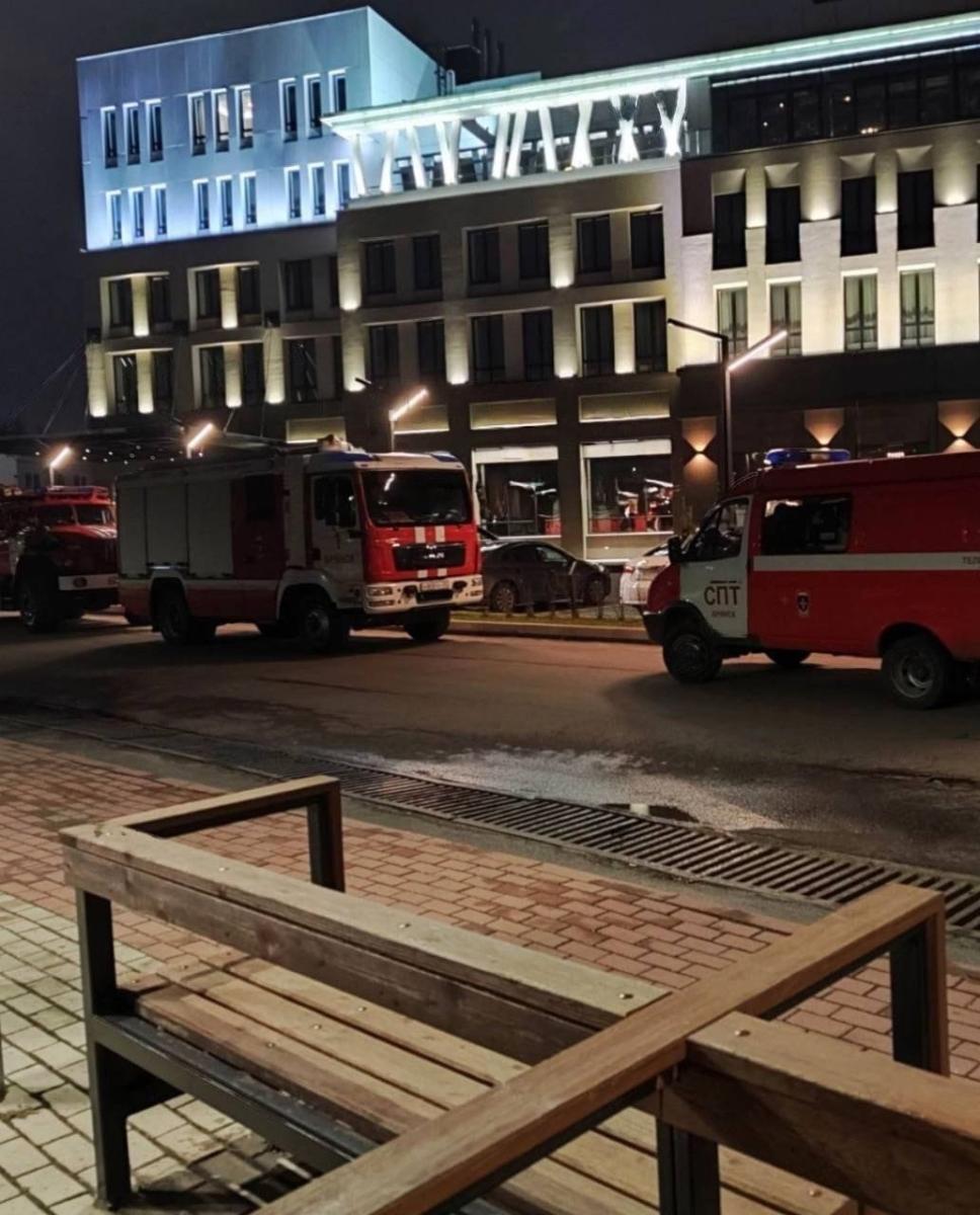 На территории гостиницы «Мегаполис» в Брянске состоялись плановые пожарно-тактические учения