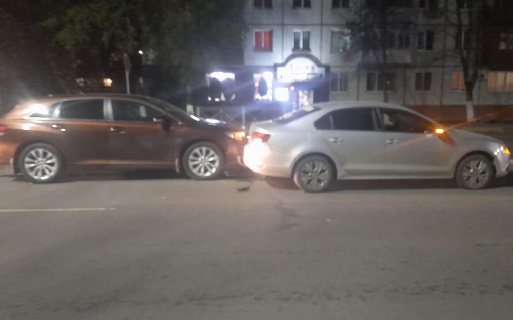 67-летний мужчина умер за рулем машины в Брянске
