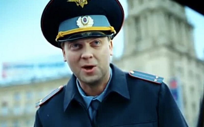Брянского автомобилиста оштрафовали на 15 тыс рублей за попытку подкупить инспектора