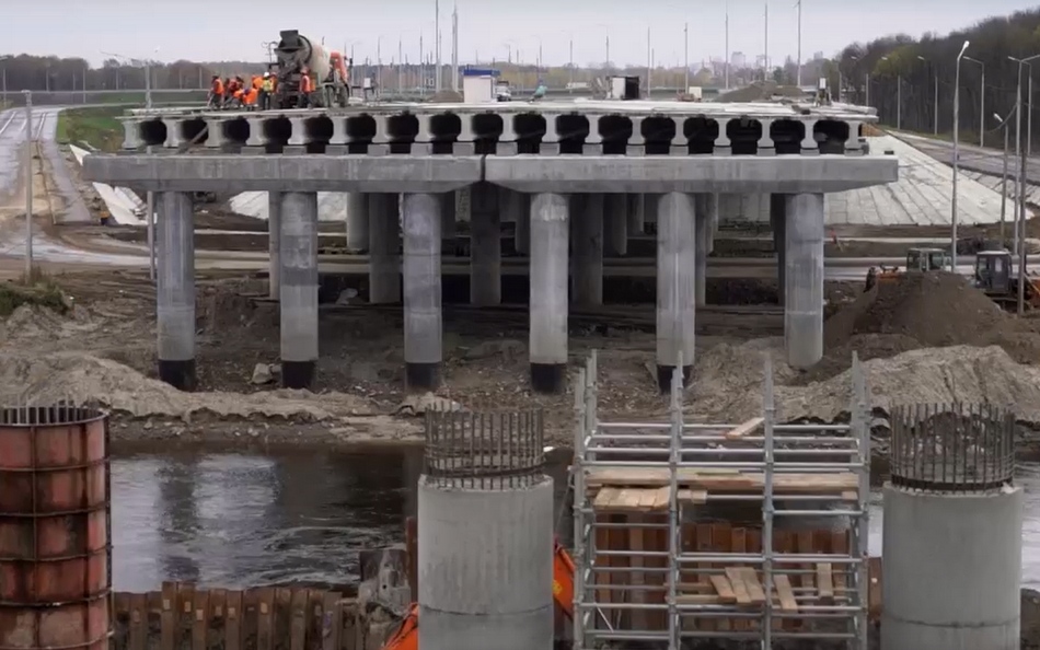 Брянский губернатор остался недоволен темпами строительства Славянского моста