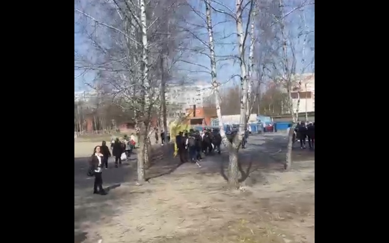 Школы в Брянске эвакуируют из-за поступивших угроз