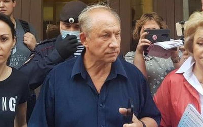 Депутат Рашкин получил за незаконную охоту условный срок
