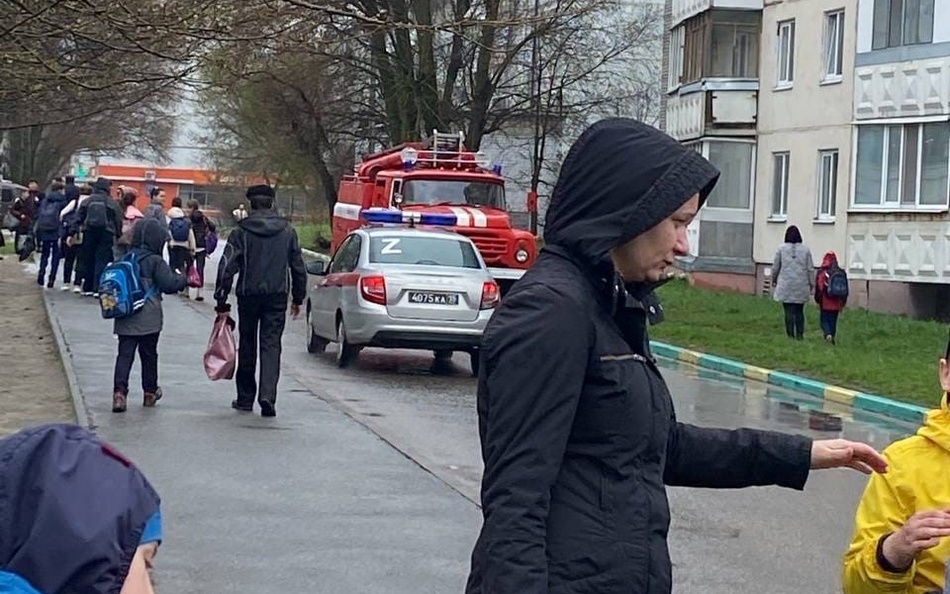В Брянске из-за поступивших угроз снова эвакуируют школы