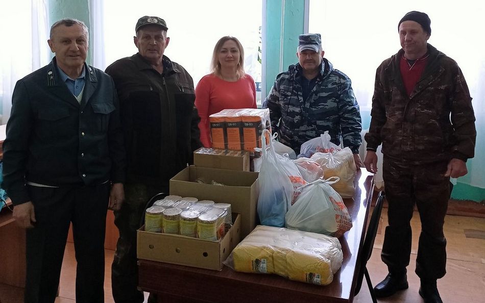 Работники Дятьковского лесничества собрали гуманитарную помощь для жителей ДНР и ЛНР