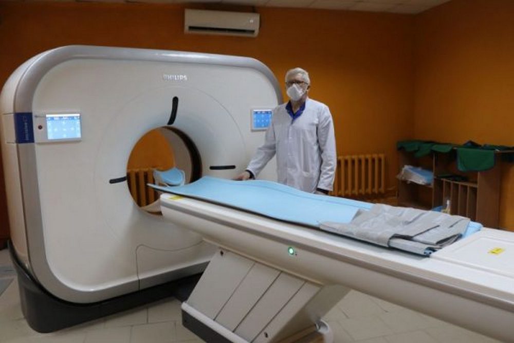 В Клинцах в городской больнице на новом компьютерном томографе проводят примерно 20 исследований ежедневно