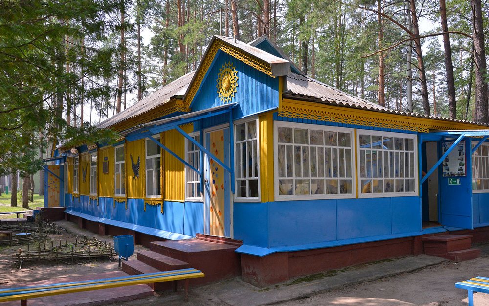 В Брянске начался прием заявлений на путевки в детские лагеря и санатории