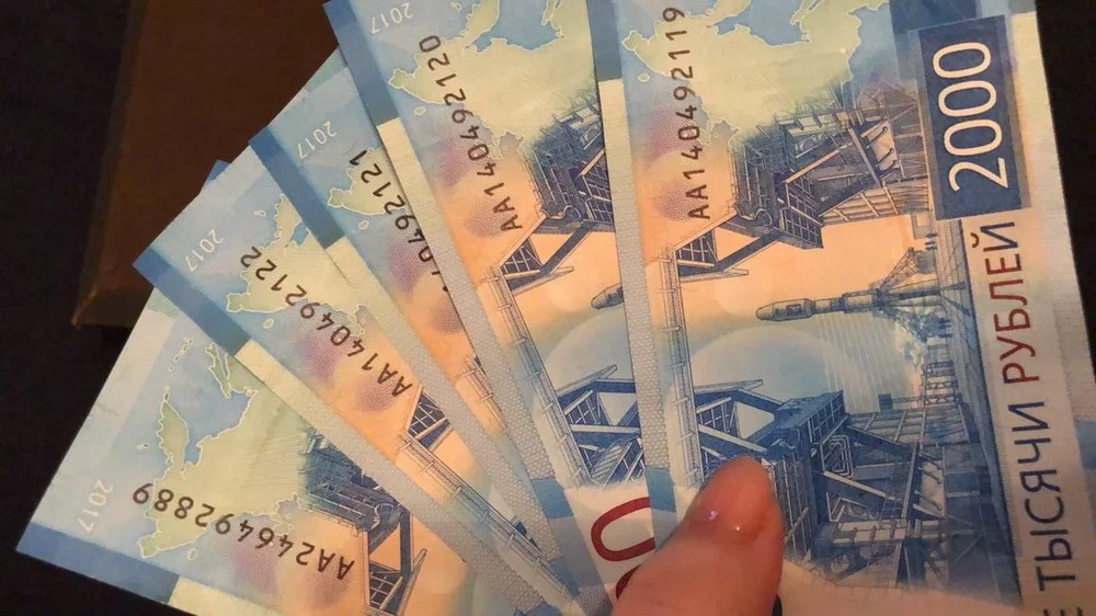 В Злынковском районе злоумышленница украла у своей знакомой 7 тысяч рублей