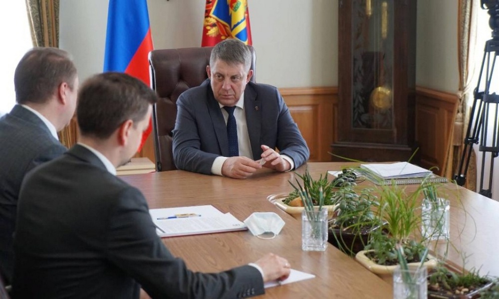 Брянский губернатор Александр Богомаз призвал не накладывать на ценники продуктов издержки логистической цепочки