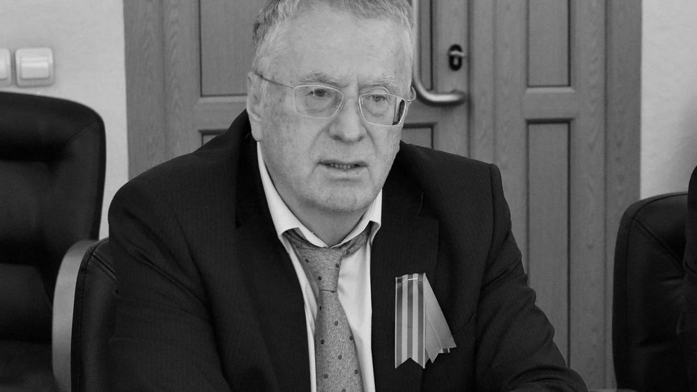 Губернатор Александр Богомаз выразил соболезнования в связи со смертью Жириновского