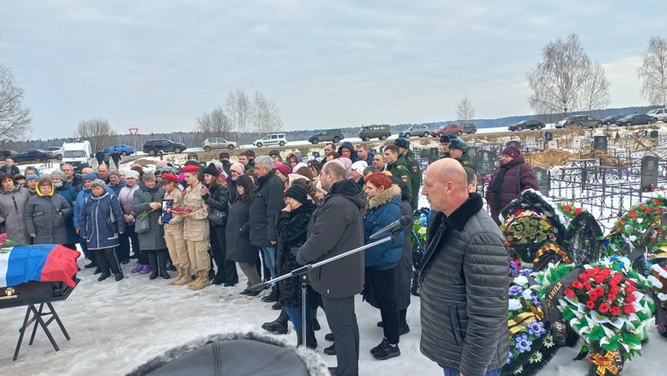 Брянская область погибших на украине. Похороны в Тросне Брянск.