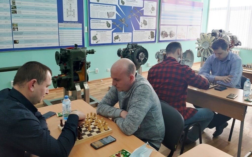 БАЗ провел корпоративный турнир по шахматам