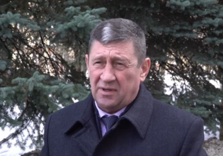 Брянский депутат Вячеслав Губанов призывает выдворить из Украины «всю нацистскую нечисть»