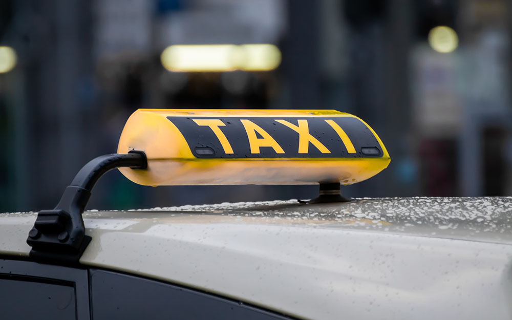 Брянское «Городское такси» объяснило повышение цен на детский тариф