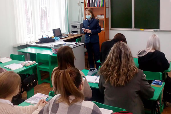 Новозыбковских школьников позвали в пенитенциарные вузы