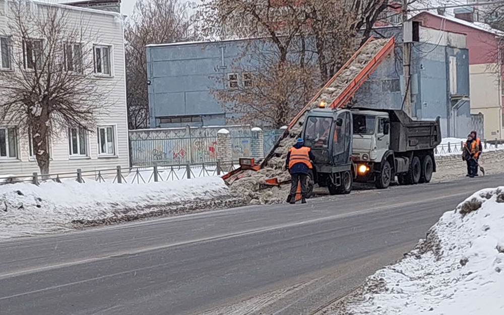 С брянских дорог за январь вывезли 69 тонн снега