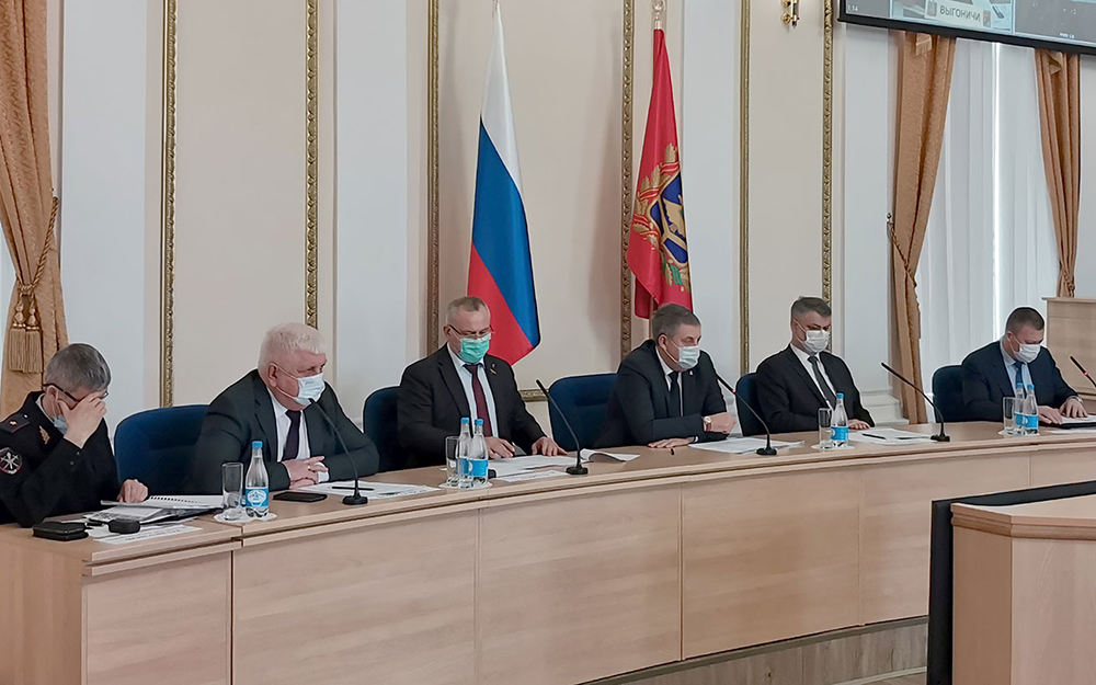 Губернатор Брянской области провел заседание антитеррористической комиссии
