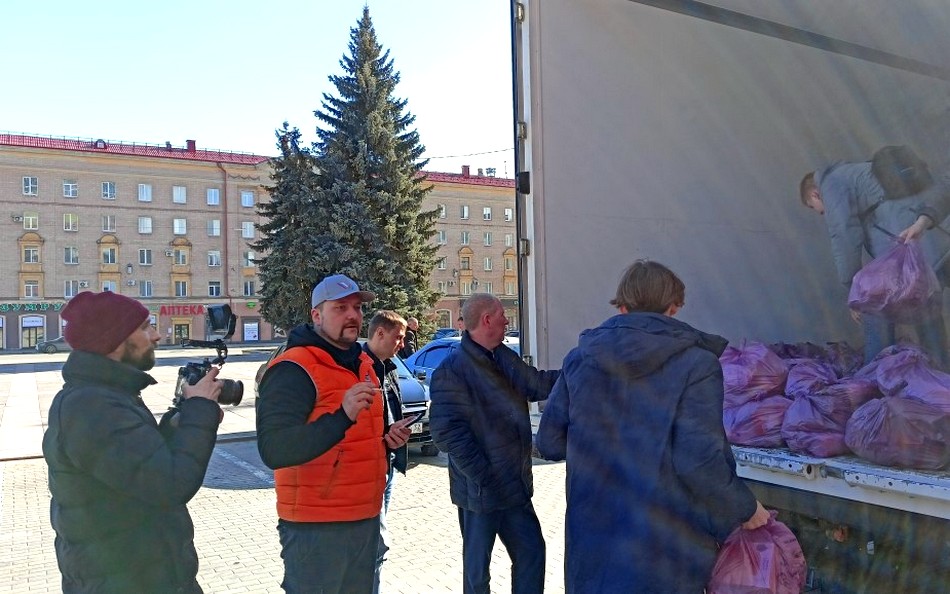 Брянские участники акции #МыВместе передали украинцам 12 тонн гуманитарной помощи