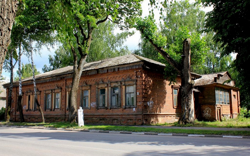 Брянские чиновники отвернулись от старинного дома Сапожкова