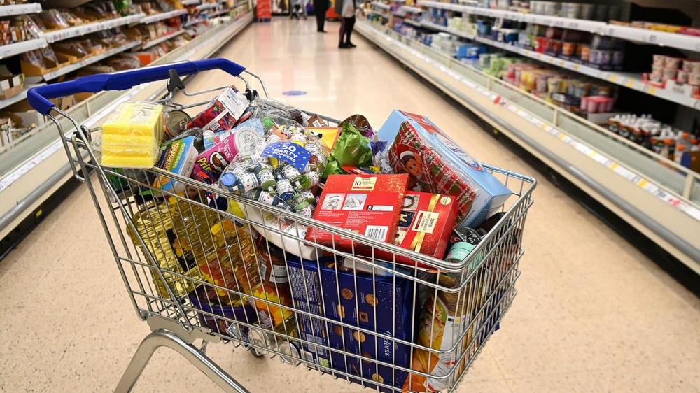 Брянцев возмутил ценовой обман в городских супермаркетах