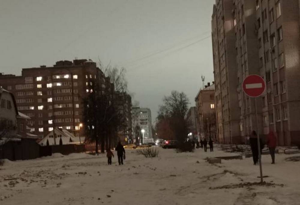 На улице Медведева в Брянске возобновили прокладку ливневой канализации