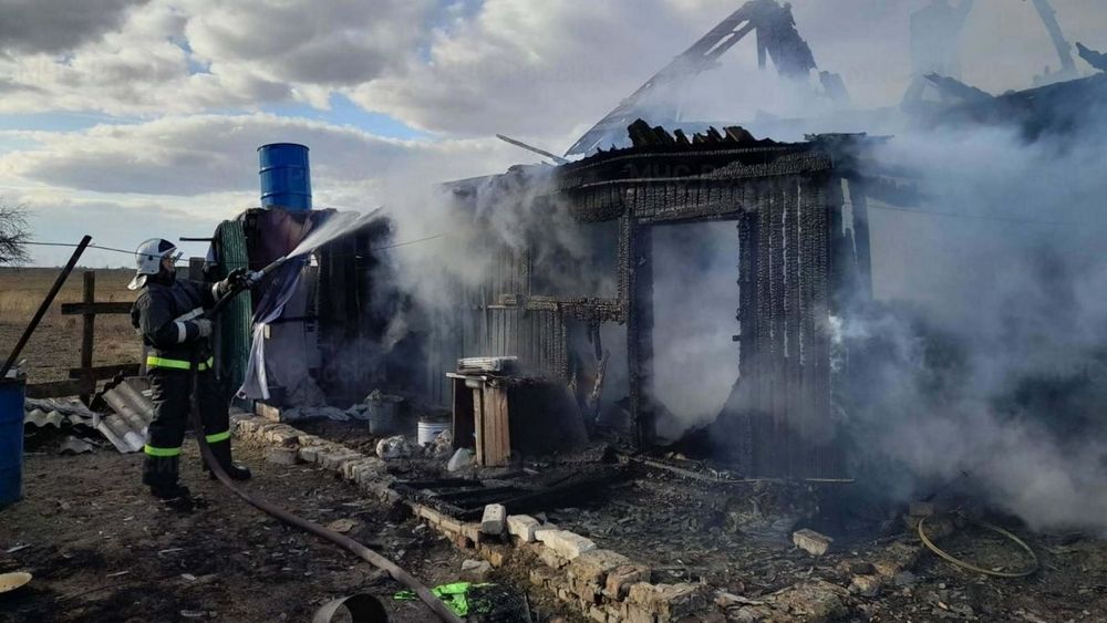 В селе Семцы Брянской области сгорел жилой дом