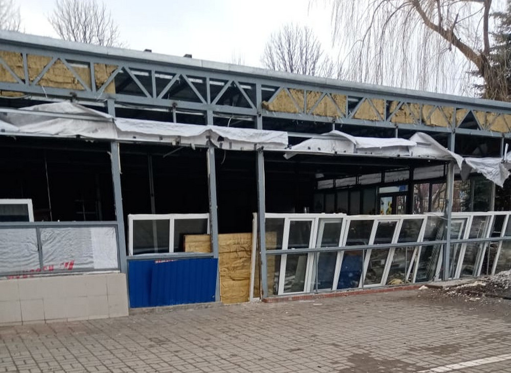 В Брянске возле Кургана Бессмертия почти разрушили кафе «Соловьи»