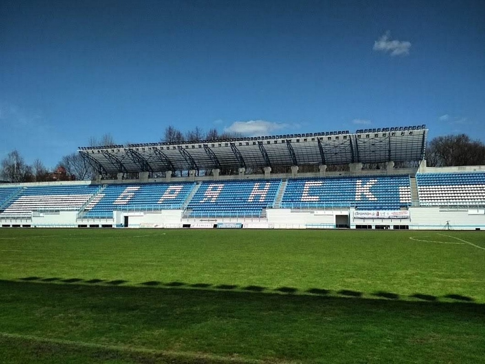 В Брянске в дни матчей команды «Динамо» ограничат движение возле стадиона