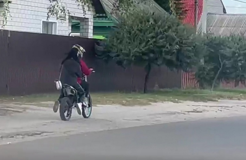 В Брянске засняли гонщика-мотоциклиста