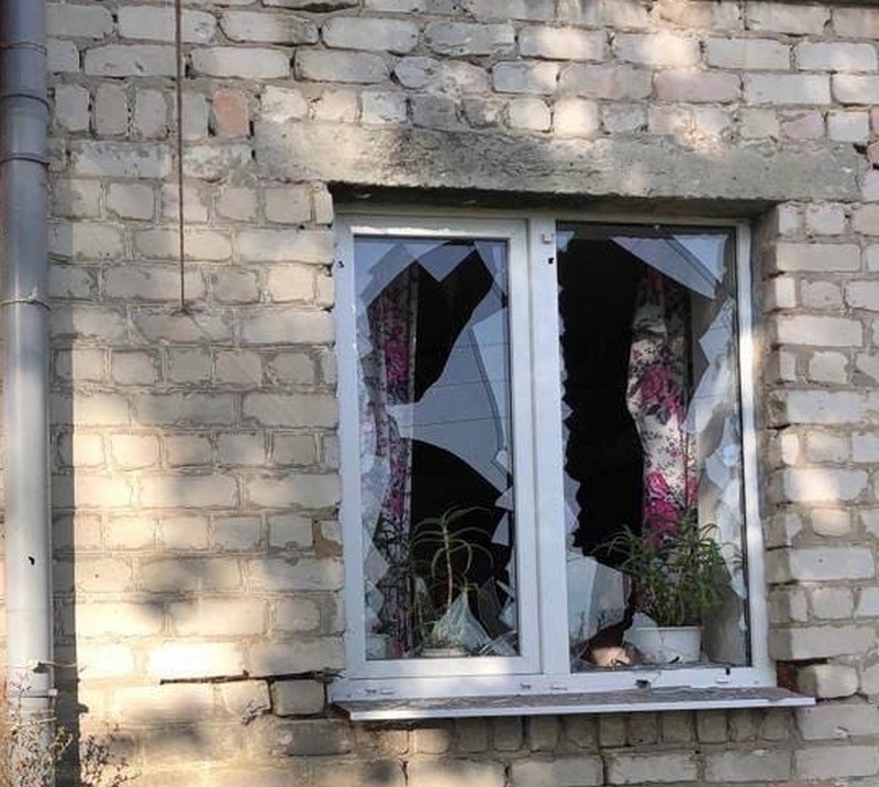 При утреннем обстреле ВСУ брянского села Кистёр выбило окна и повреждён памятник героям войны