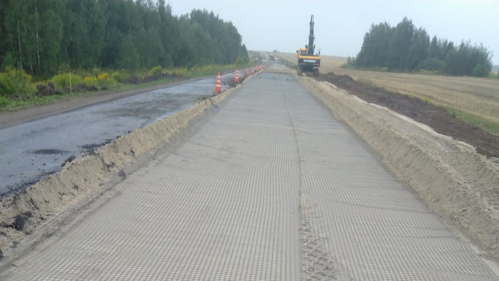 Продолжается реконструкция дороги «Локоть-Кретово-Турищево» в Брянской области